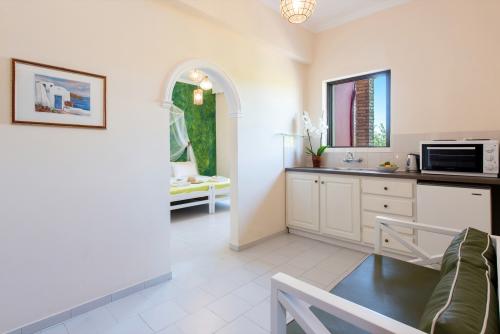 arillasapartmentssmallforbooking-4221