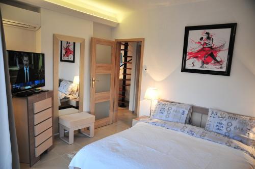 arillas_hill_side_villa_3__4